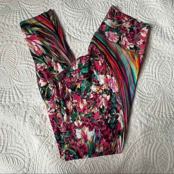 Lululemon Wunder Under Hi-Rise Tight *Nulux 28"
RARE Spectrum - Picture 5 of 7